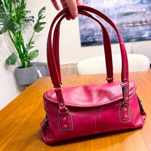 Relic Red Leather Shoulder bag hand bag purse 12x6x4 EUC